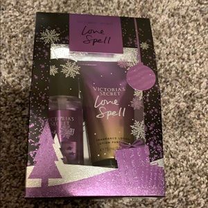 VS gift set in Love Spell